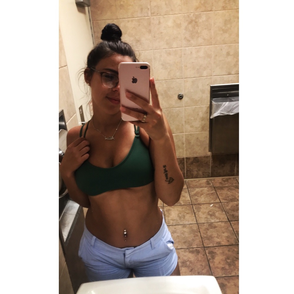 Meet your Posher, Alison